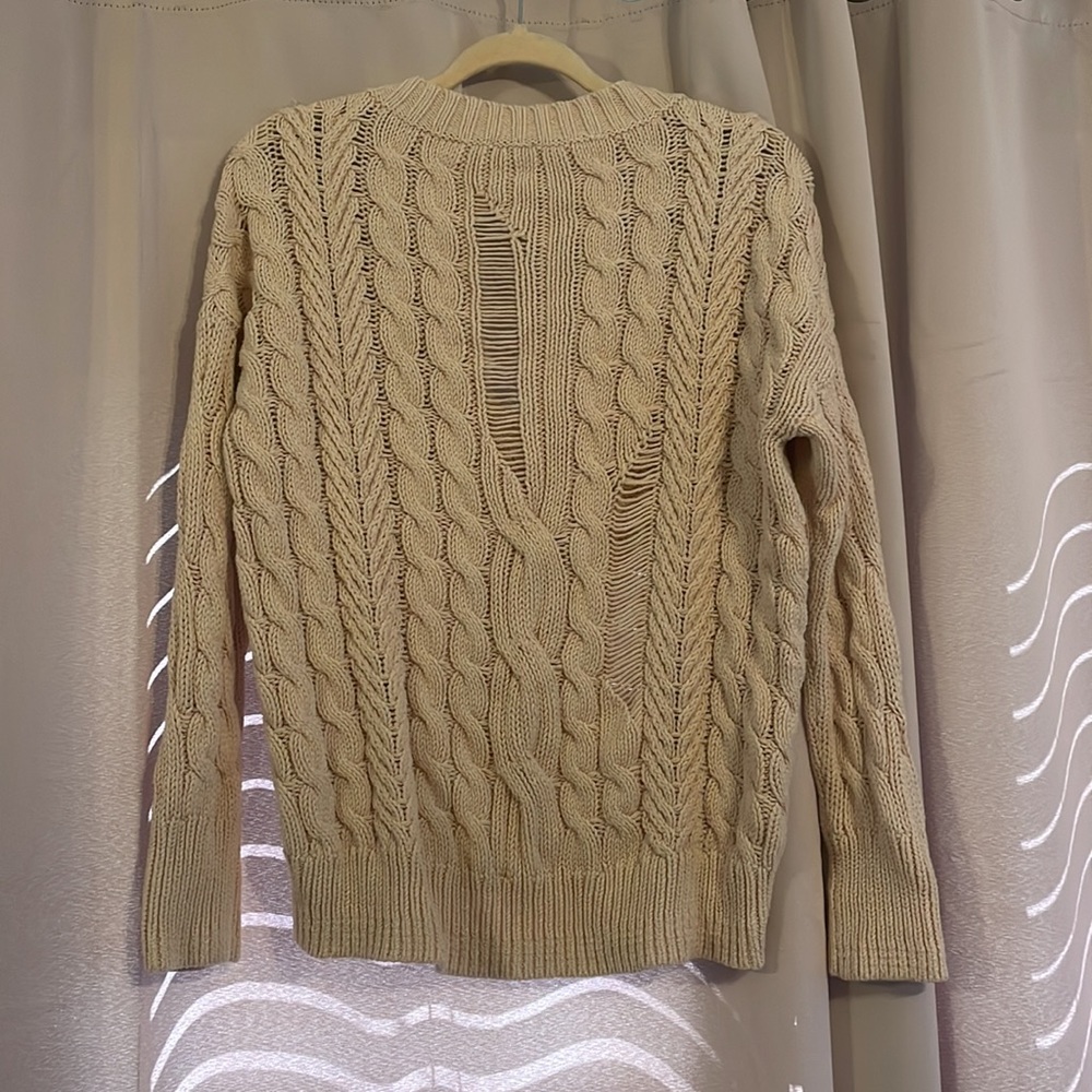 Express sweater - Picture 3 of 3